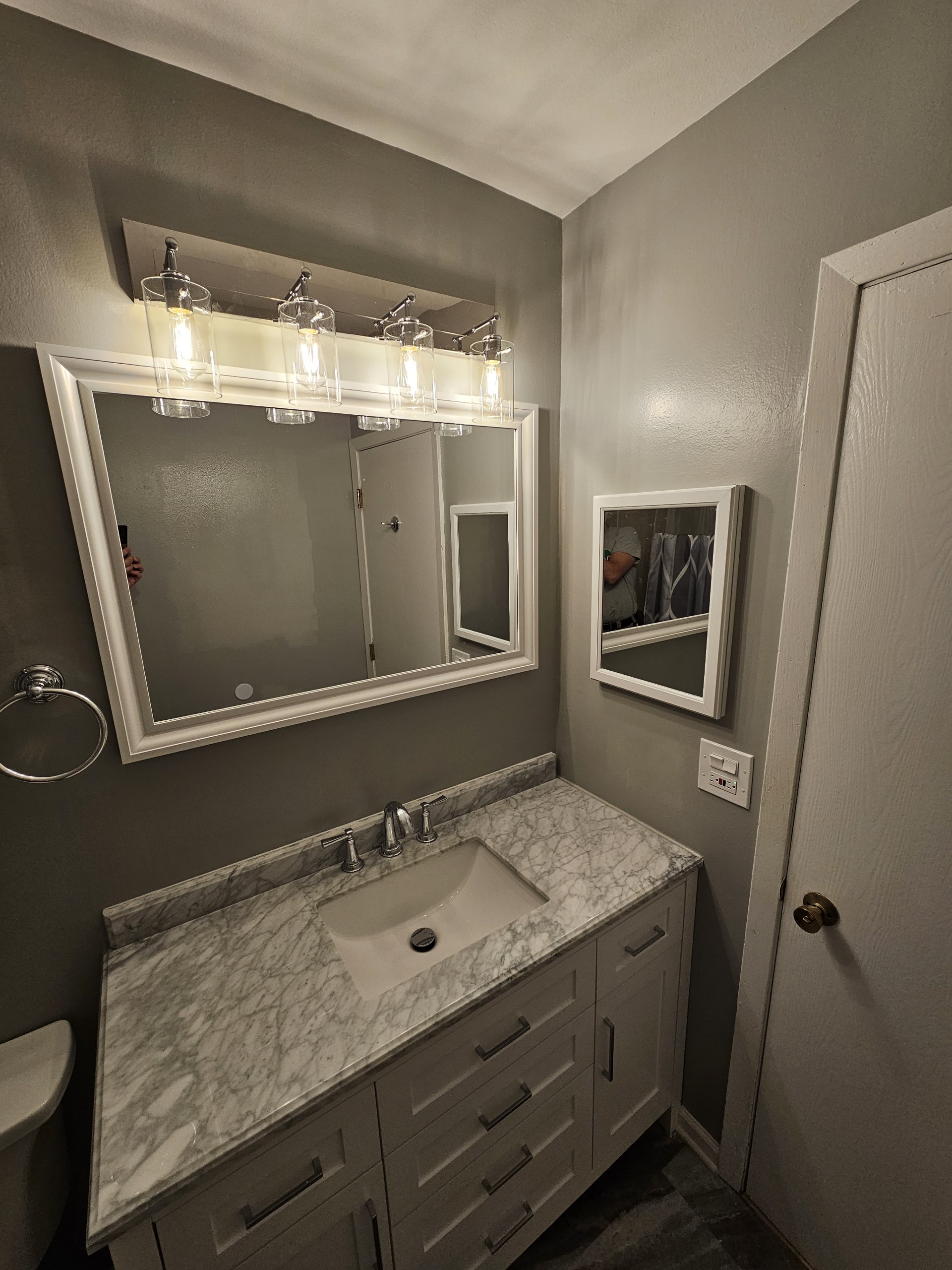 After | Palatine, IL Small Bathroom Remodel